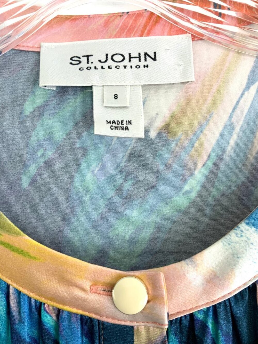 New St. John Collection Silk Floral Watercolor Blue Pink Blouse Sz 8 - Picture 3 of 16